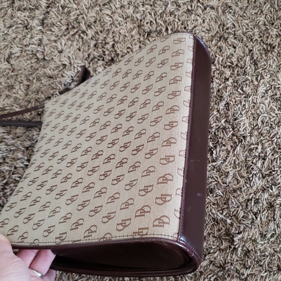 Purse - Picture 3 of 3